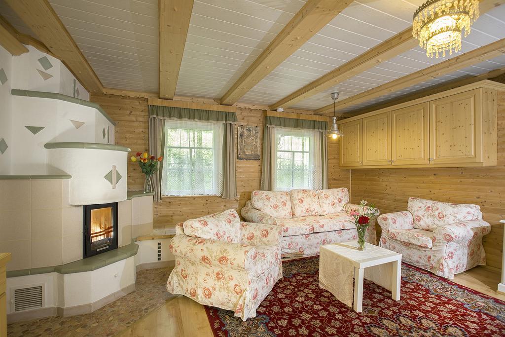 Das Altsteirische Landhaus - La Maison De Pronegg - Feriendomizil Im Biosphaerenpark Wienerwald Pressbaum Pokoj fotografie